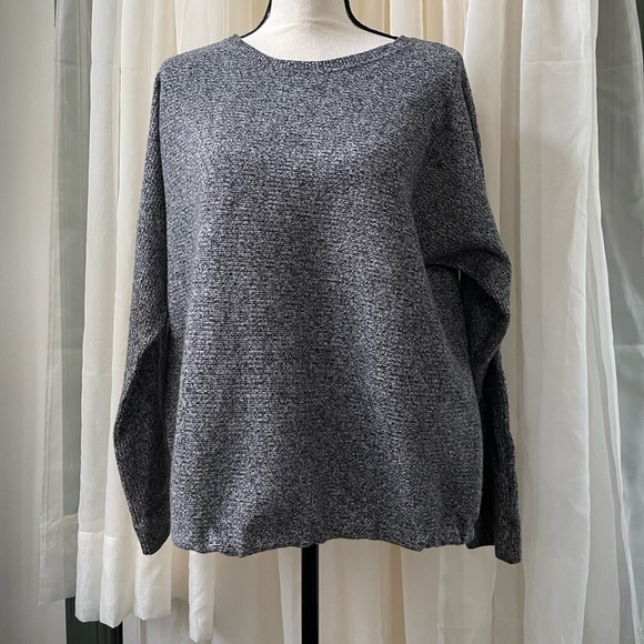 NWOT APT.9 Grey Elastic Waist Comfy Sweater - Picture 4 of 7